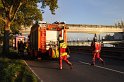 LKW faehrt in den Rhein Langel Hitdorf Faehre P070